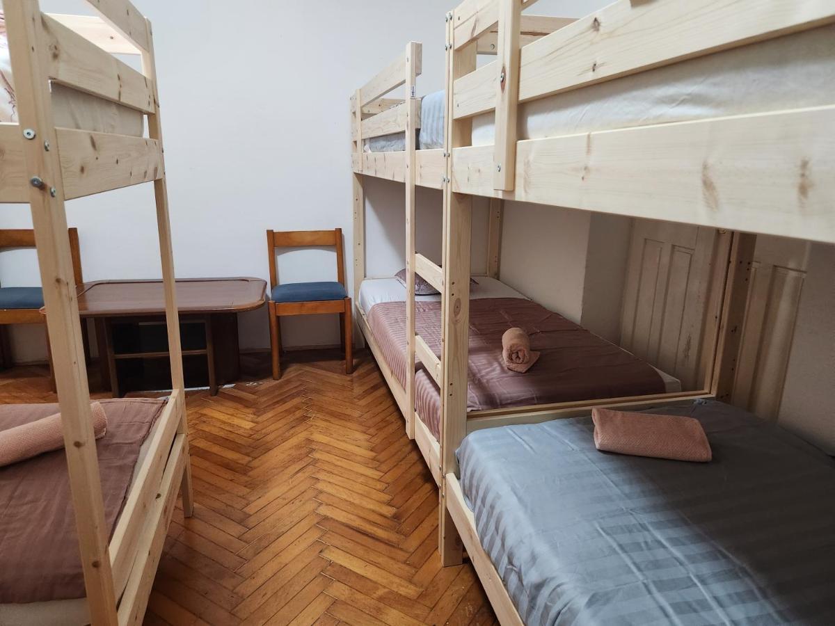 Hostel Queen Centar Сплит Екстериор снимка