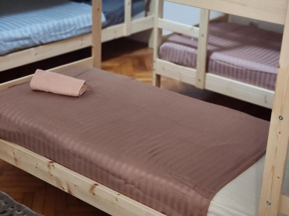 Hostel Queen Centar Сплит Екстериор снимка